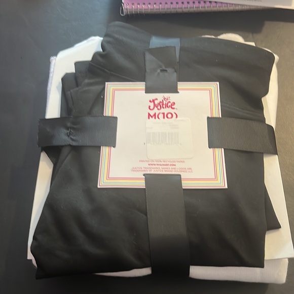 2- Girls 2 piece active set size small 7/8 and medium 10 - Picture 2 of 4